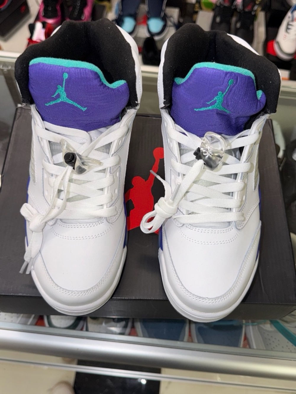 Jordan Men's White/Purple/Teal Retro Basketball Sneakers